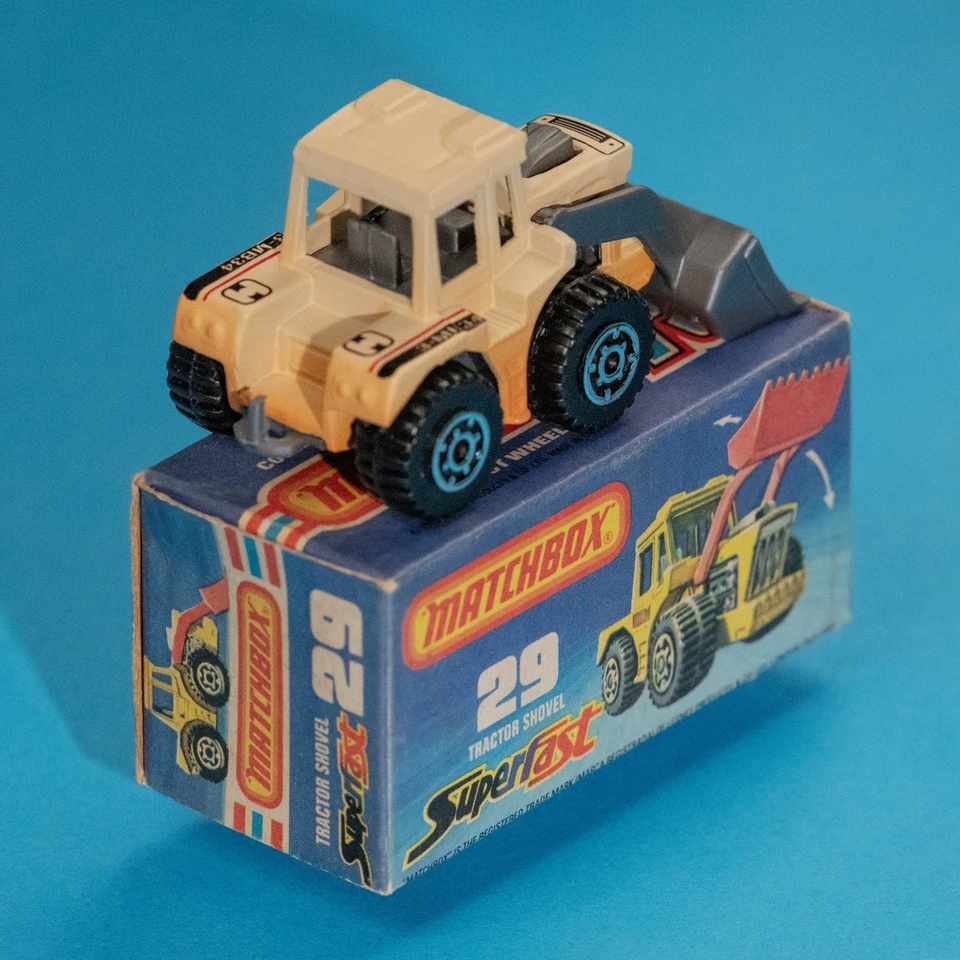 Matchbox Superfast / MB 29 C51 Site Dumper / 1976 MIB / Rare Color Scheme - Image 3 of 4