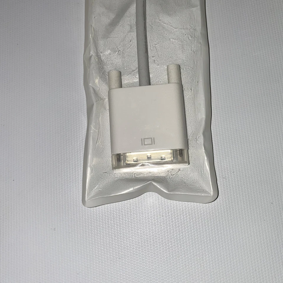 OEM Apple DVI Male to VGA Female Video Adapter, 607-1158 - Image 4 of 4