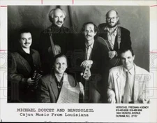 Press Photo Michael Doucet and Beausoliel, American Cajun band from Louisiana.