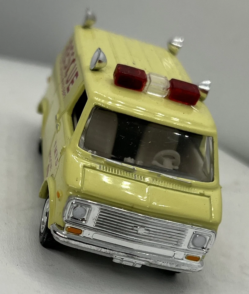 ‘99 Racing Champions 1975 Chevy Van Fort Myers Fire Dept Rescue - Image 3 of 4