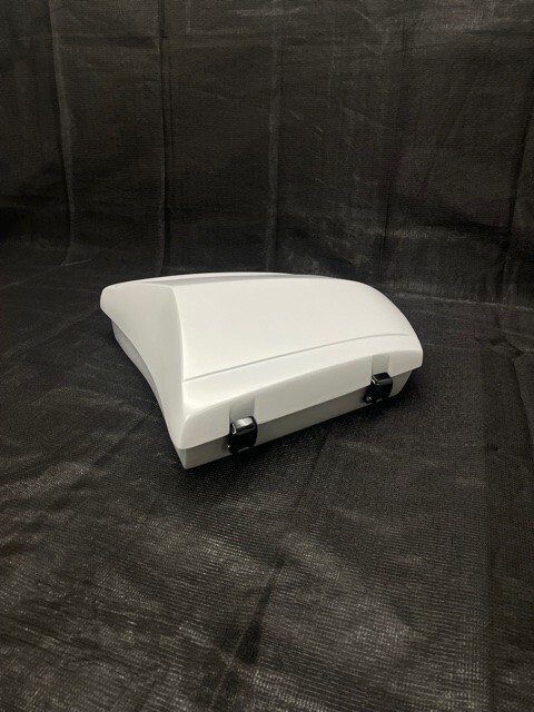 パーツ v PEACE v Vivid Black Side Cover Covers for Victory Cross Country Road. Made