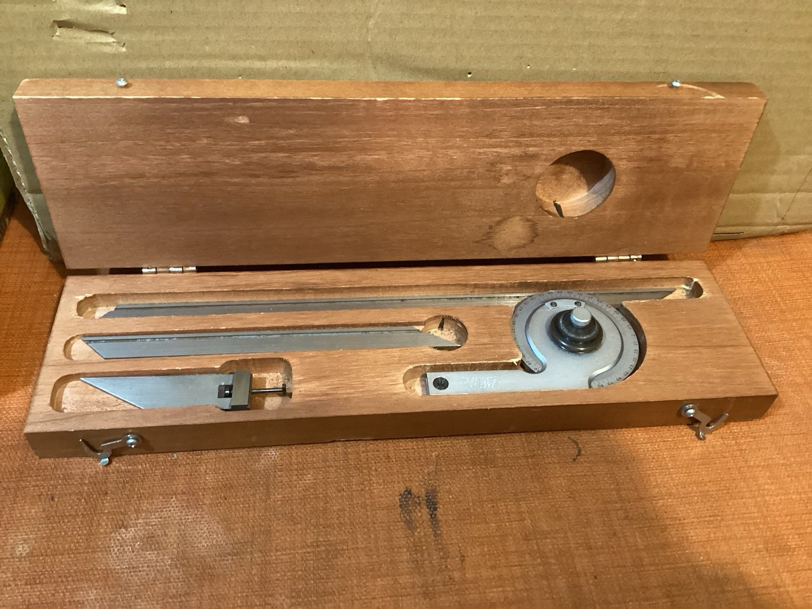 Starrett Protractor 537 PR 001 In Wood Case Preowned