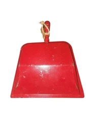 Vtg Early To Mid Century Red Metal Childs Dustpan With Whiskbroom 6 X 7.5