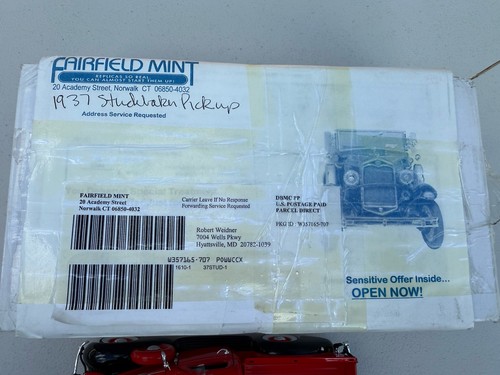 Danbury Mint 1937 Studebaker Coupe Express Pickup Truck 1/24 AUTO PRESSOFUSA CON SCATOLA - Foto 11 di 15