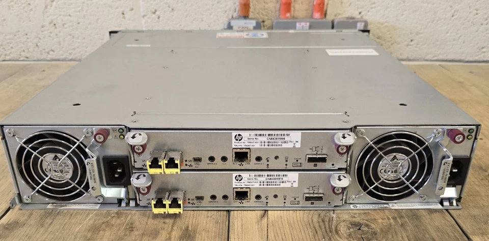 HP E7W02A With 2x SAN controllers 758367-001 - Image 4 of 4