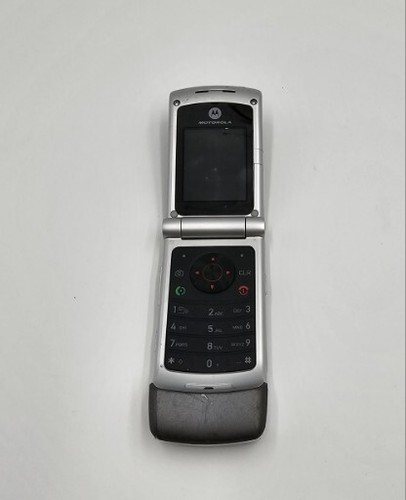 Motorola Phone With Power Cord Powers On - Picture 3 of 4