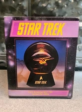 Vintage 1993 Star Trek USS Enterpise NCC-1701-D Lighted Musical Globe Halodome