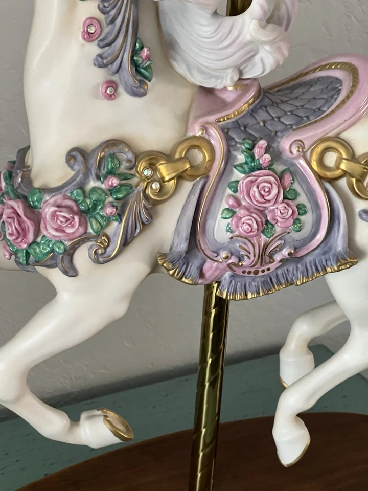 CASA DE FABERGE IMPERIAL ROSA CARRUSEL CABALLO FRANKLIN COMO NUEVO COLECCIONABLE Foto 3 de 4