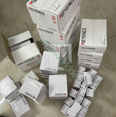 1PC NEW Keyence Digital laser sensor LV-N12P