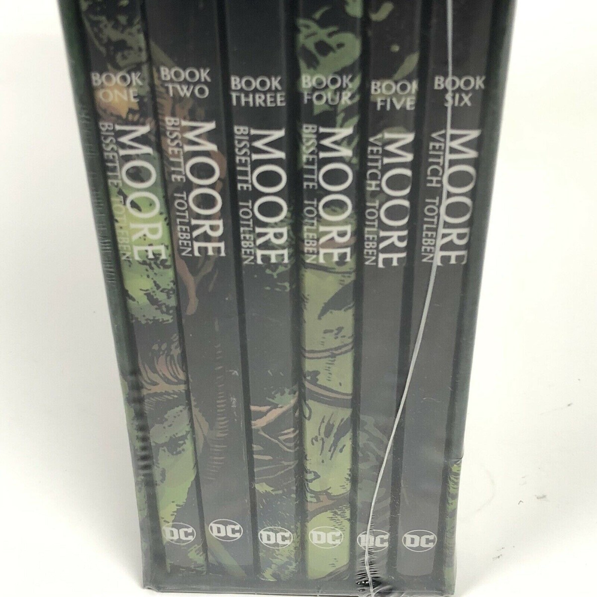 Saga of Swamp Thing Box Set Alan Moore New DC Comics Black Label