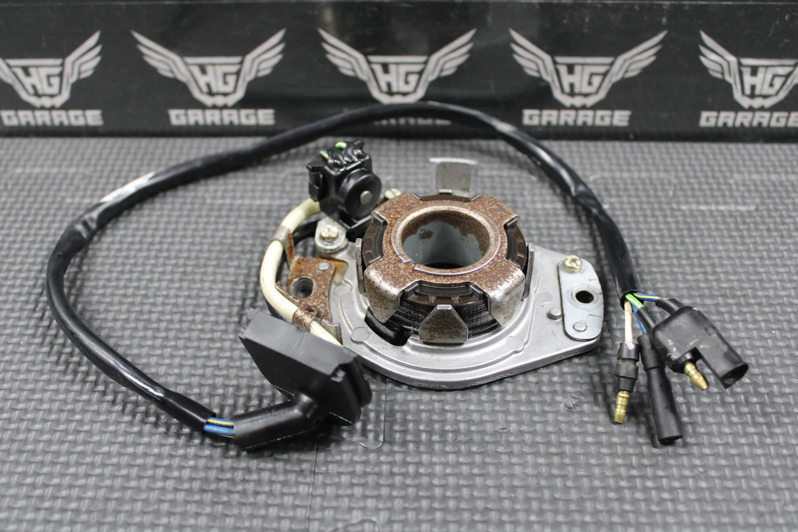 1996 93-96 HONDA CR250R OEM STATOR MAGNETO ALTERNATOR 31100-KZ3-891 GOOD!