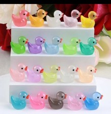 100Pcs Luminous Mini Resin Ducks, Tiny Duck Bulk Glow in the Dark Small Plastic