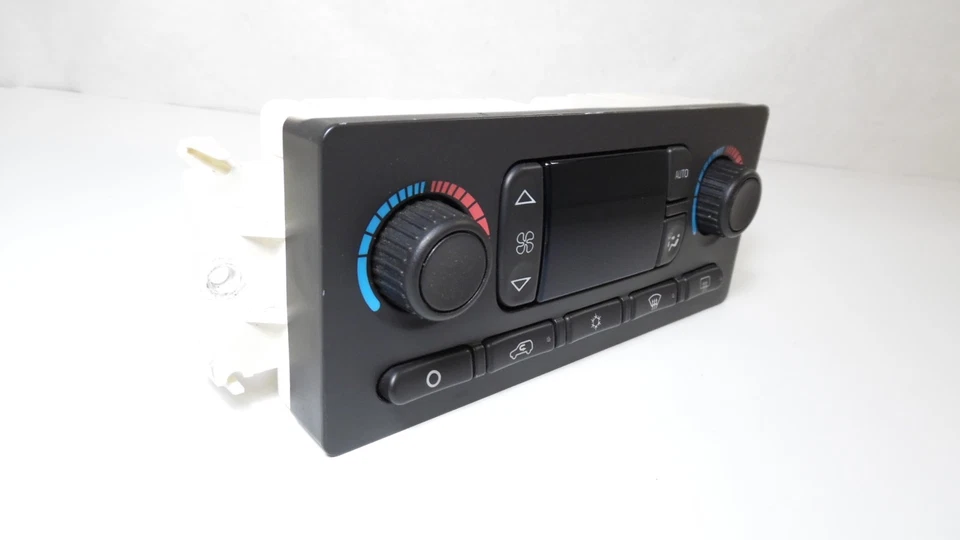 2005-2007 Chevrolet Silverado 1500 Auto Climate AC Heater Temperature Control OE - Image 2 of 4