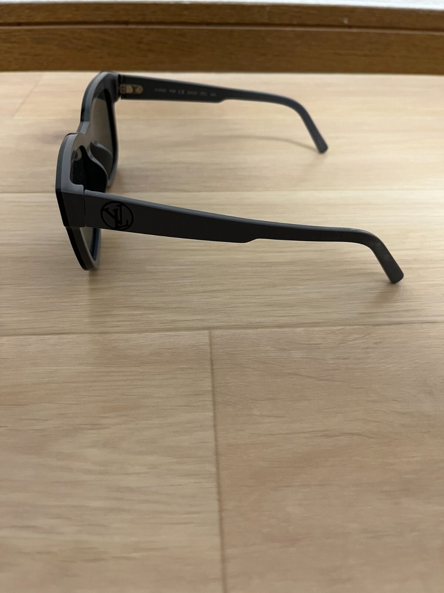 LOUIS VUITTON Sunglasses Eyewear Outer Space Monogram Z1093E LOUIS VUITTON Sunglasses Eyewear Outer Space Monogram Z1093E