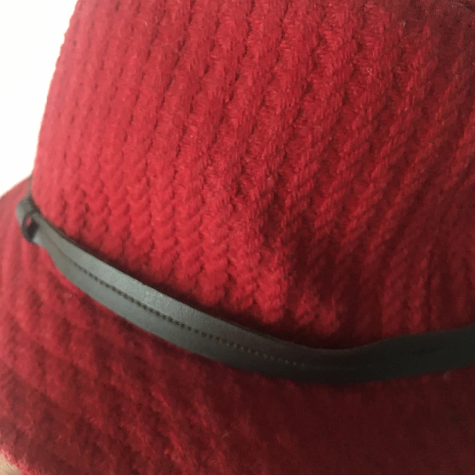 Sombrero de lana Scala Pronto Panamá para mujer totalmente forrado rojo imitación cuero ribete Foto 4 de 4