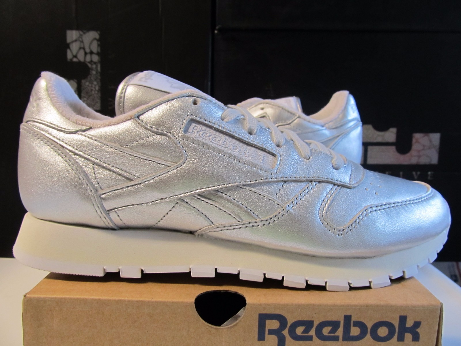 reebok classic silver spirit