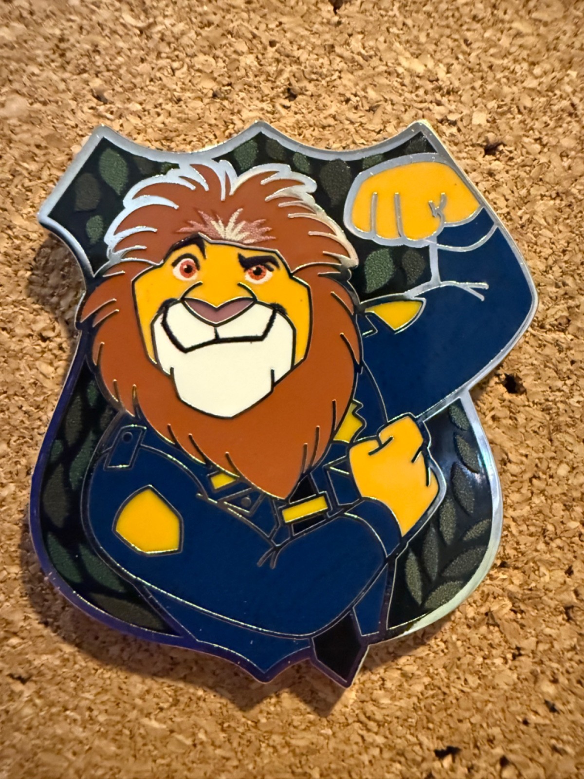 Disney Pin Zootopia Police Officer PD Mystery Series - Officer Delgato (Lion)