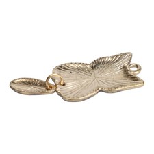 Accessoires animaux chat distinctifs finitions métalliques élégantes pour ég