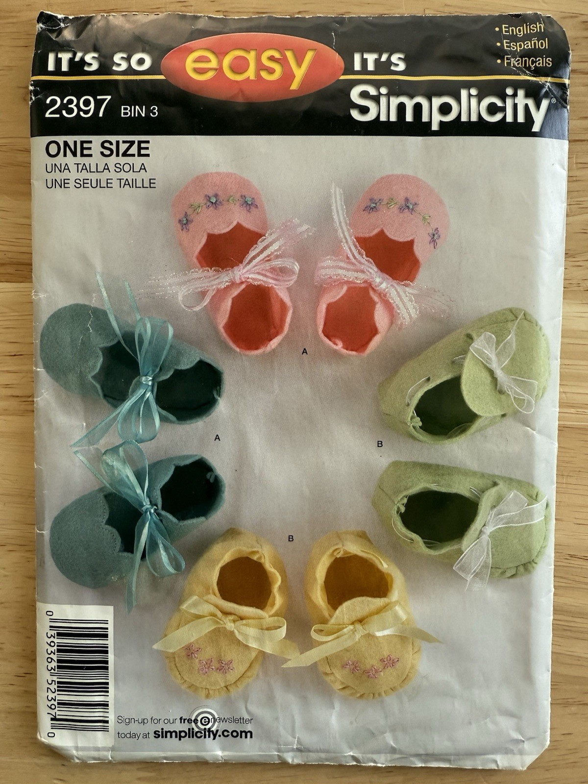 Simplicity It&rsquo;s So Easy Pattern 2397 Babies Felt Booties One Size Uncut FF