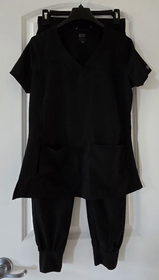 Med Couture Scrub Set Black Women's Size Extra Small V-neck Top Joggers - Image 2 of 4