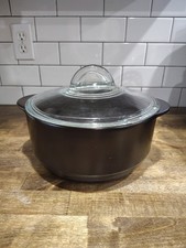 Pampered Chef Rockcrok Dutch Oven Black 4 Qt / 3.8 L with Glass Lid