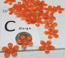 24 Vtg Soft Plastic 1950s Flower 17mm 2mm Hole Craft Jewelry Repair Lot 120