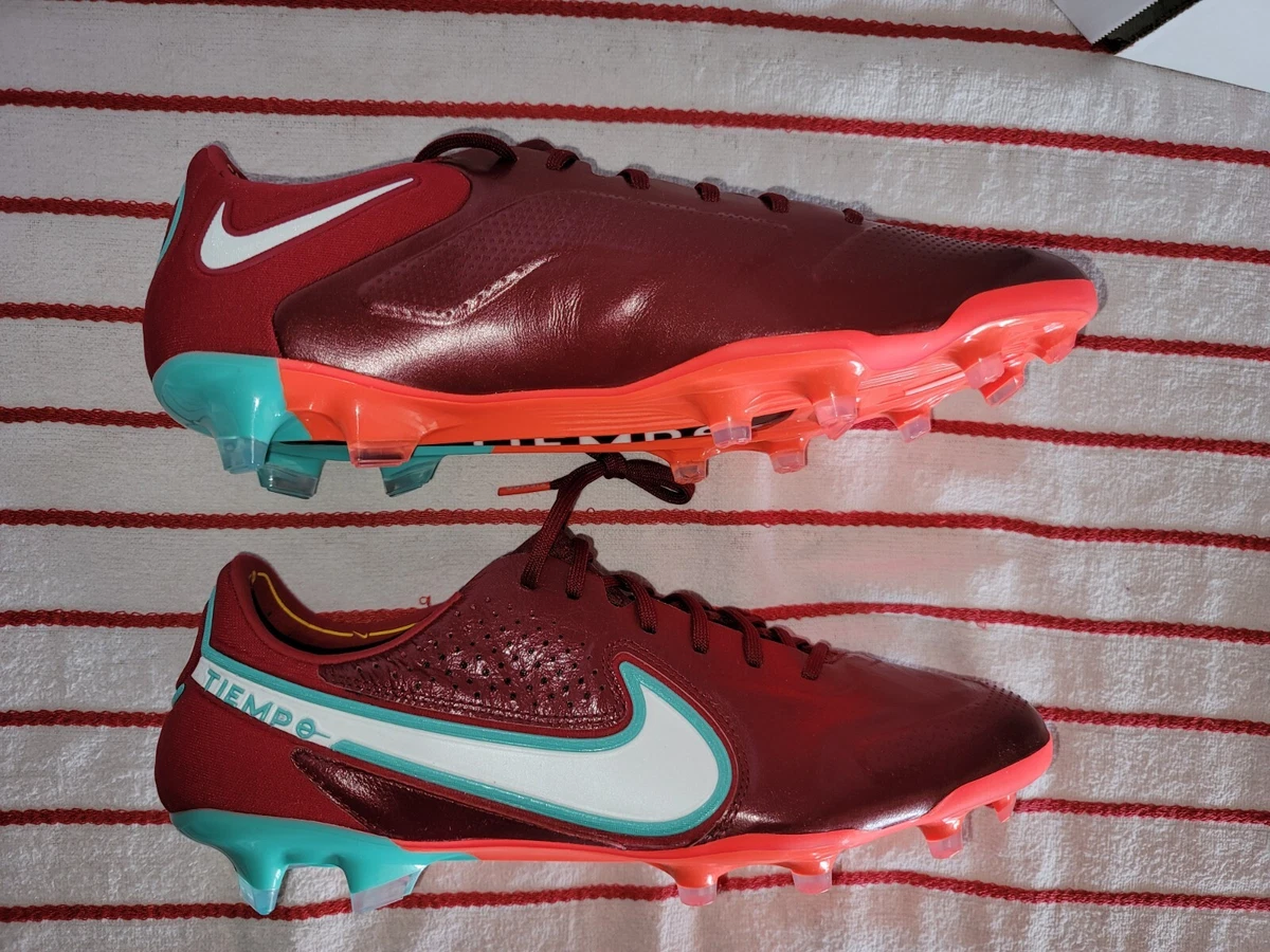 Red soccer on sale cleats womens