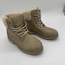 Dirty Laundry Womens Alps Tan Ankle Boots Lace Up Shoes 8.5 NWOB 7030