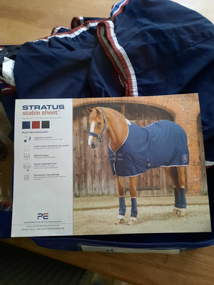 Premier Equine Stratus Pferdestall Laken in Marine 6 Fuß 3 Zoll oder passt 6 Fuß