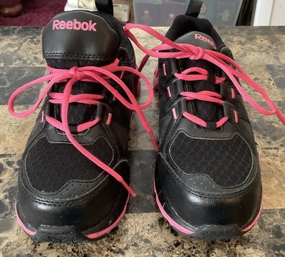 Women s Reebok ZigTech Size 6 1/2 Medium Safety Shoes