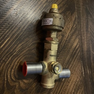 1PC Danfoss ETS 100 034G0506 Electric expansion valve- used