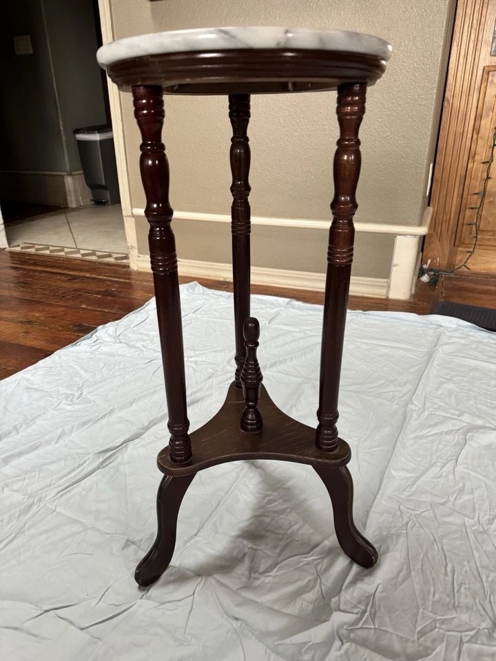 大型美国法国乡村桃花心木圆形大理石顶灯支架桌 28 — 第 2/4 张图片