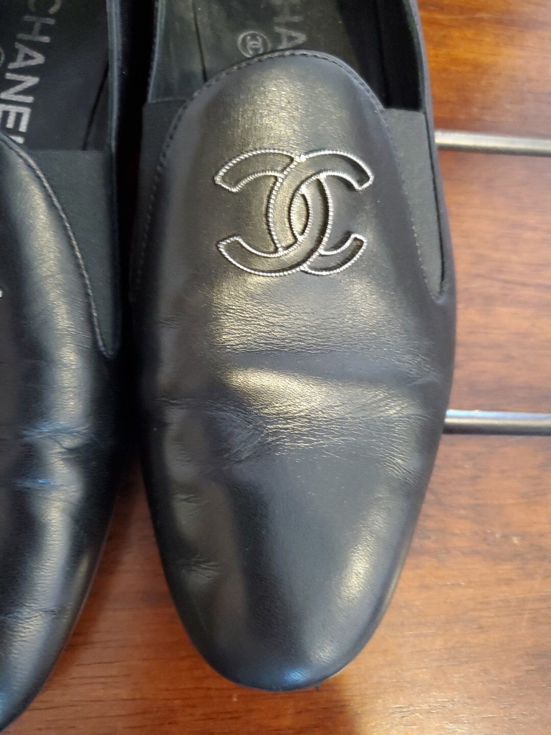 CHANEL Black Leather Size 37 CC Silver Logo Loafe… - image 15