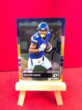 2025 Panini Donruss Optic Retro #18 Stefon Diggs of the Vikings