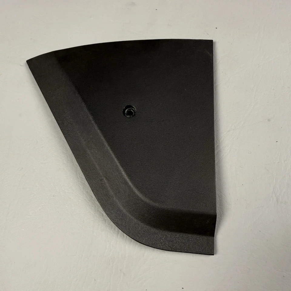 1987 PPORSCHE 944 ДРАЙВЕРОВ СТОРОНЕ ПРИБОРНОЙ ПАНЕЛИ ТОРЦЕВОЙ КОЛПАЧОК КРЫШКА ЧЕРНЫЙ OEM - Изображение 4 из 4