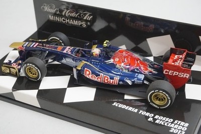 1/43 Scuderia Toro Rosso STR8 D.リカルド 1:43 MINICHAMPS 410130019 Scuderia Toro Rosso STR8 2013 #19 model