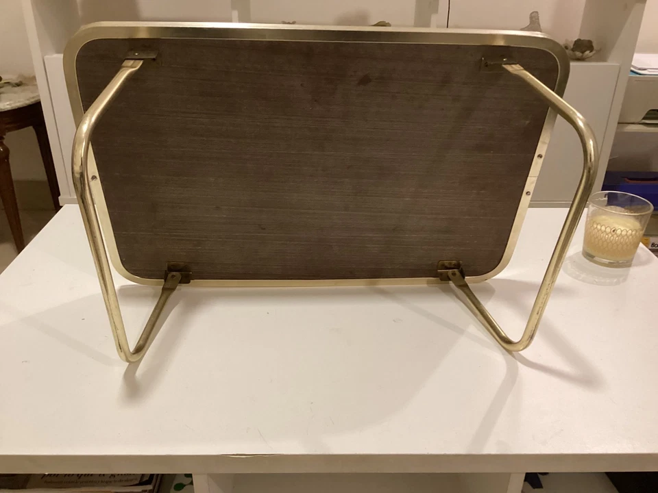 VINTAGE BREAKFAST BED TRAY TABLE FOLDING LEGS. WOOD. GOLDEN  ALUMINIUM - Image 4 of 4