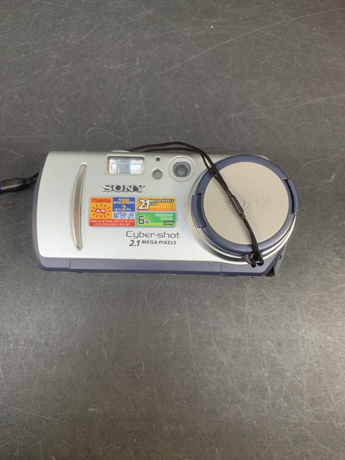 Sony Cybershot DSC-P50 2.1MP Digital Camera in Silver Tested Working