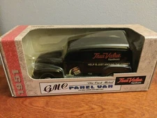 Ertl Collectibles 1951 GMC Panel Van True Value Hardware 1995 1/25 Scale