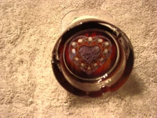 SKULLS IN A HEART CIGARETTE ASHTRAY