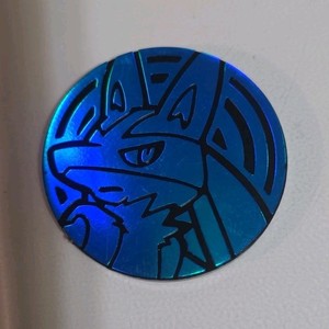Nintendo Pokémon TCG Lucario Holofoil Metal Flip Coin 1.3in Blue/Black
