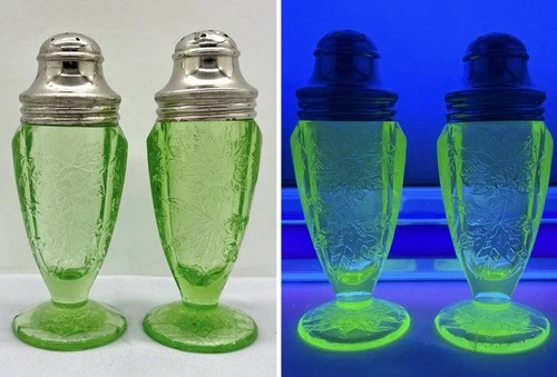 Jeannette Poinsettia Uranium Green Depression Glass Salt Pepper Shakers