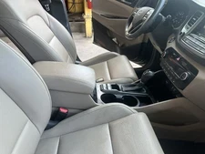 Console Front Floor With Rear Vent Fits 16-21 TUCSON 684091