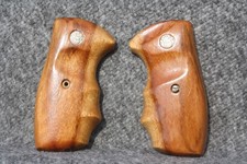 S W Smith And Wesson J Frame Square Butt Combat Goncalo Alves Grips    L76