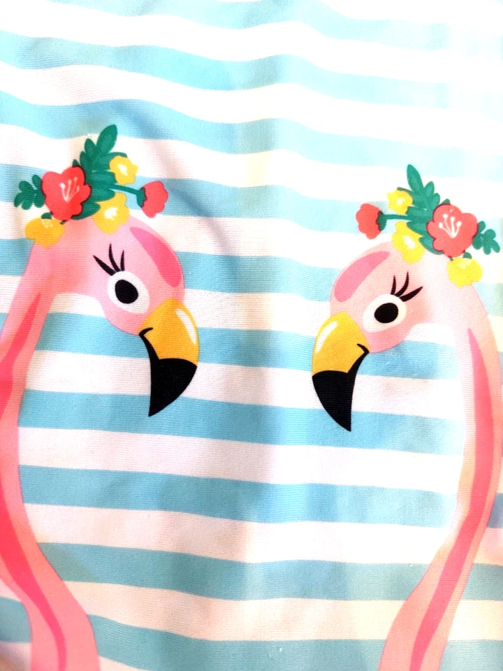 Badeanzug Mädchen/süßer 🦩Einteiler mit Rüschen, Gr.122/128, wie neu - Bild 2 von 4