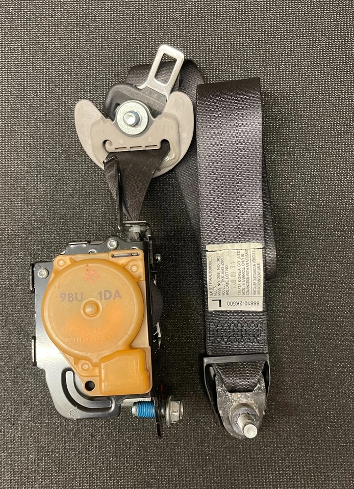 Kia Soul 2010 retractor de cinturón de seguridad delantero izquierdo del lado del conductor OEM Foto 4 de 4