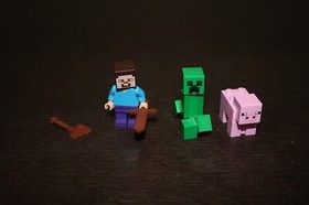 LEGO Minecraft: The First Night (21115) 100% Complete With Box And Booklet