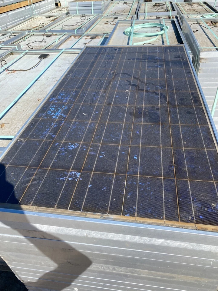 Panel Solar 12 Céntimos/Vatio Mitsubishi 170W Modelo PV-MFt170EB4 Foto 3 de 4