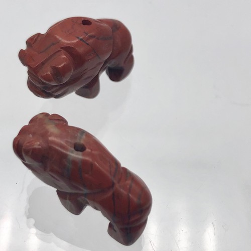 Jasper Hand Carved Bison Buffalo Animal Figurine | 21x14x8mm | Red - 第 8/12 張圖片