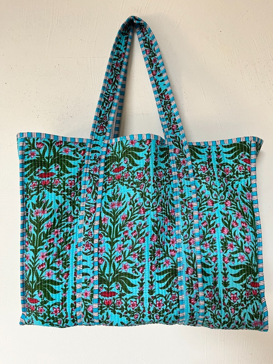 ★送料・関税込★Margarin Fingers★FLORAL QUILTED TOTE BAG★ bl_f-2.jpg?v=1718765380&width=1920